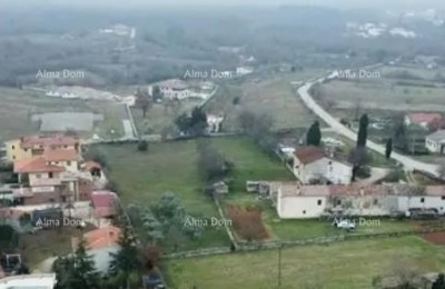 Odlično gradevinsko zemljište, u blizini Vodnjana u pravcu Juršića.