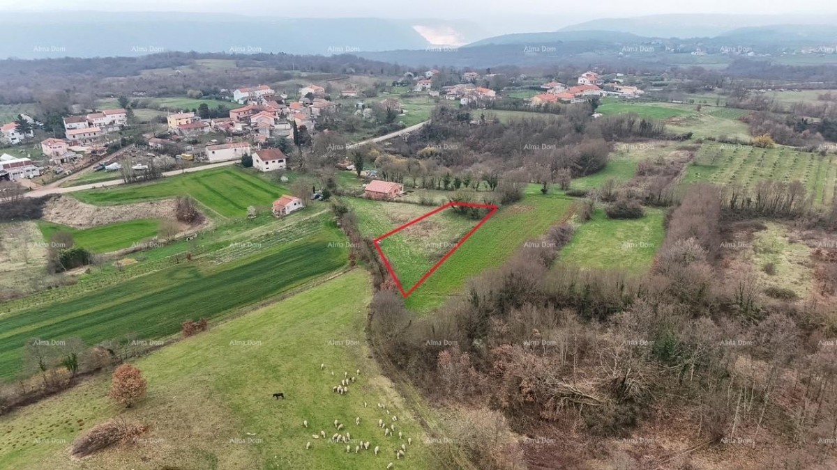 Građevinsko zemljište sa pravomoćnom dozvolom! 1