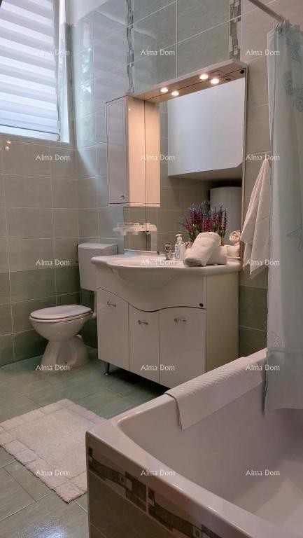 Casa con vista mozzafiato sulle montagne, terrazza, giardino, barbecue e parcheggio privato. 14