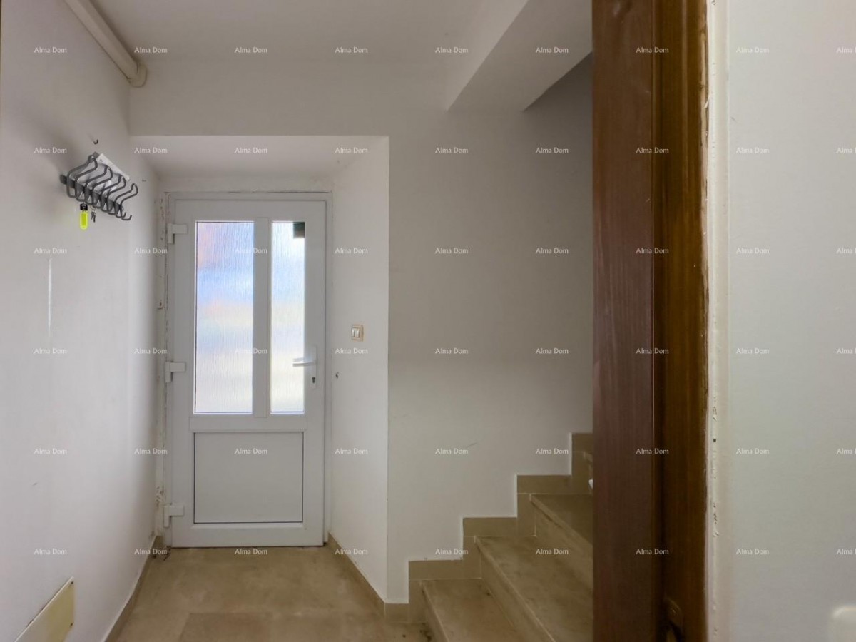 Продается   отремонтированный дом с видом на море, Медулин! 11