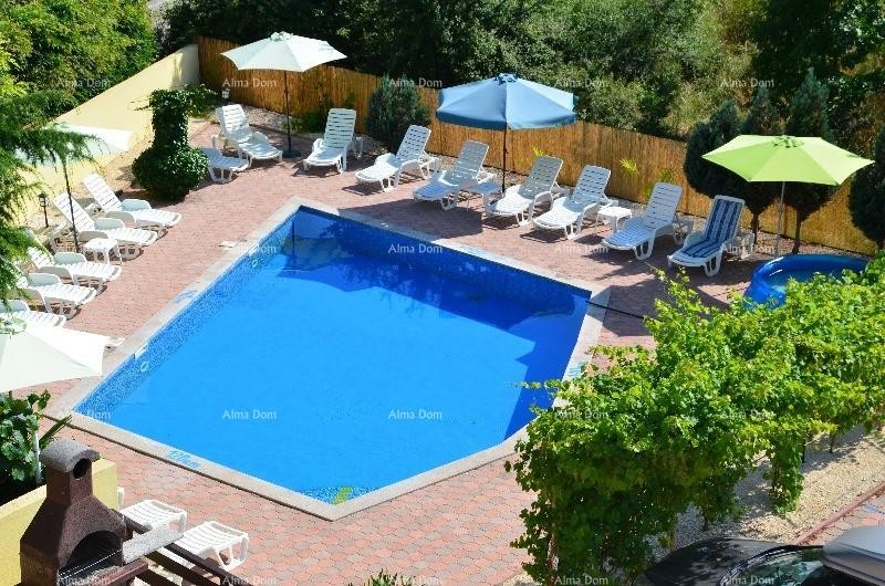 Apartmanski objekt s bazenom na odličnoj lokaciji, s pogledom na more u Medulinu 16