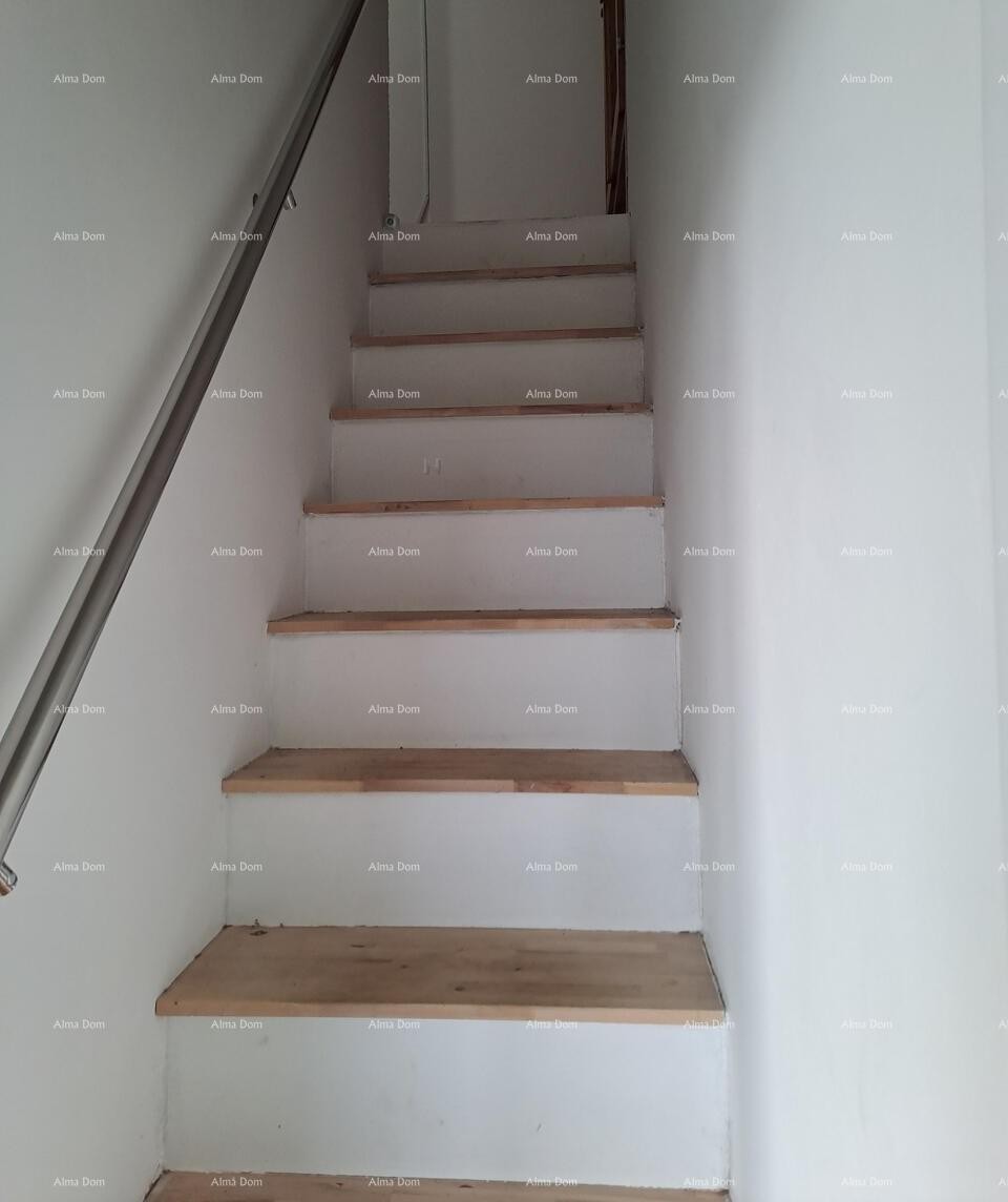 Na prodaju renoviran stan s čudovitim pogledom na morje 4