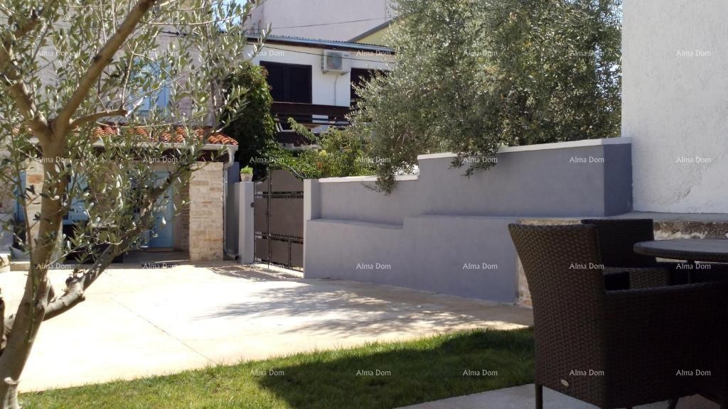 Top ponuda! Renovirana istarska kuća s bazenom i odvojenim apartmanom, Krnica! 16