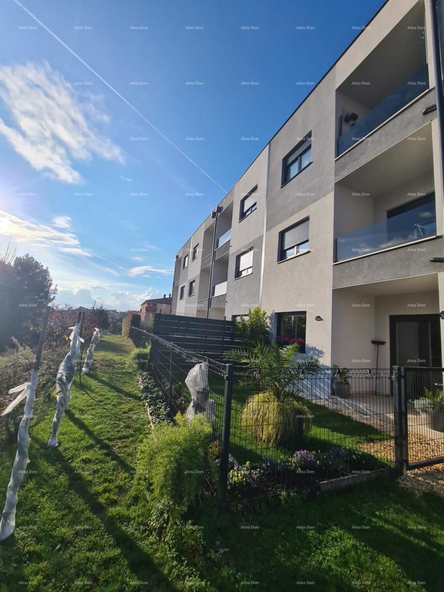 Prodaja- predivan stan u novogradnji, Pula. Vidikovac. 19