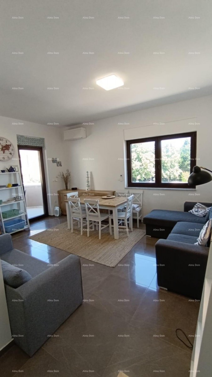 Apartma s teraso, parkirnim mestom in skupnim bazenom – Premantura 7