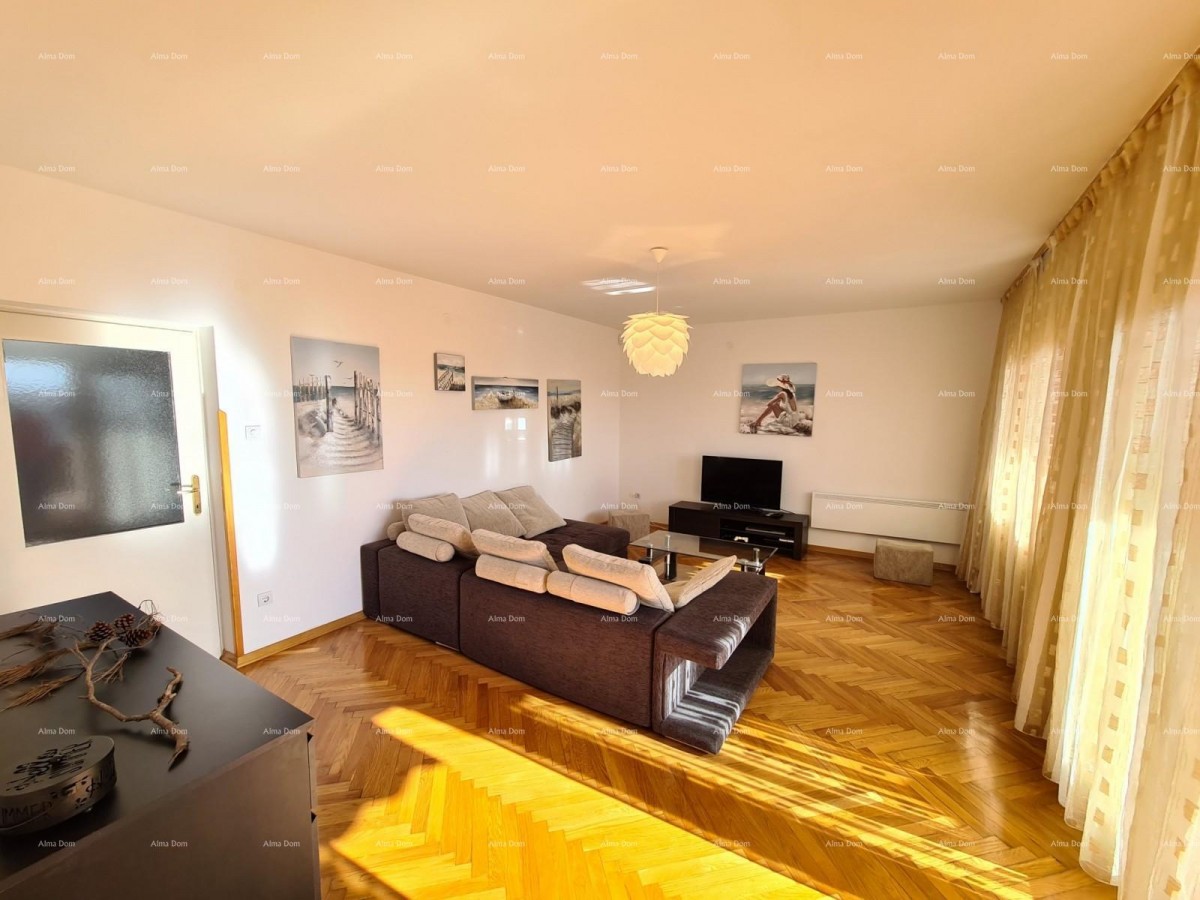 Пула. Зеленикa! Самостоятельный дом! 50 метров до пляжа! Вид на море! 32