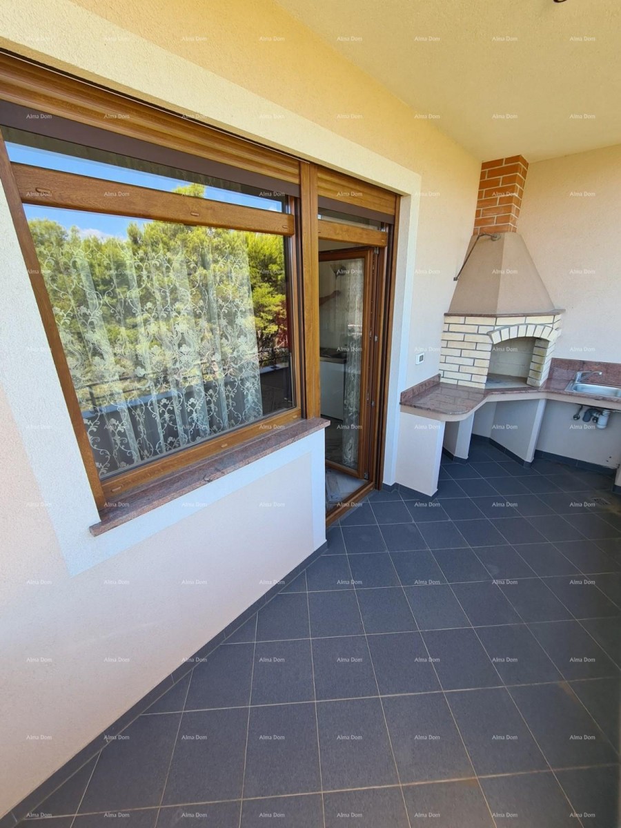 Three-storey apartment with a roof terrace! 100 meters from the sea. 21