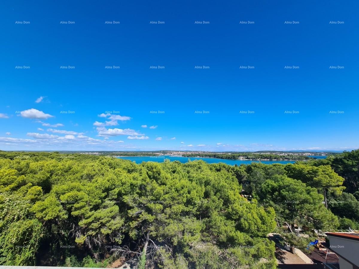 Three-storey apartment with a roof terrace! 100 meters from the sea. 41