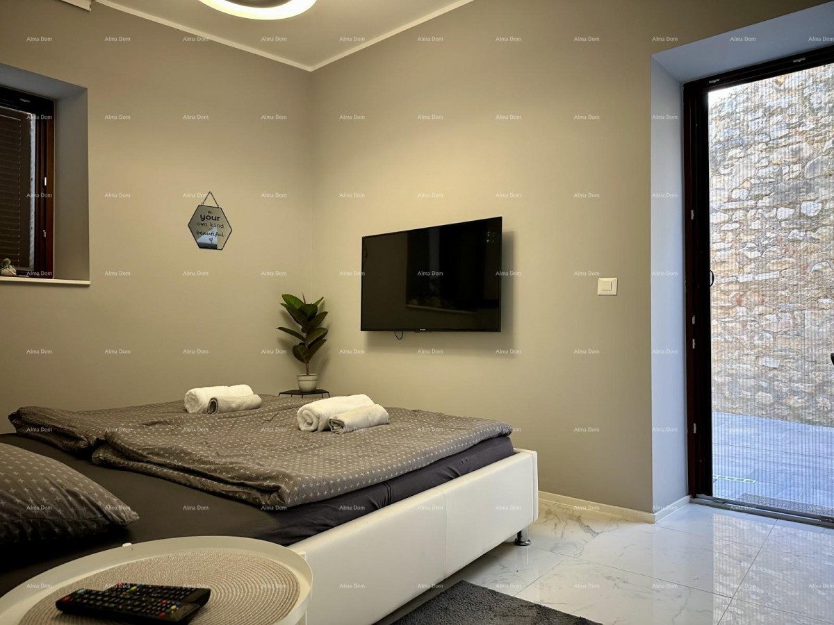 Čudovita hiša s tremi etažiranimi apartmaji v starem mestnem jedru Poreča! 16