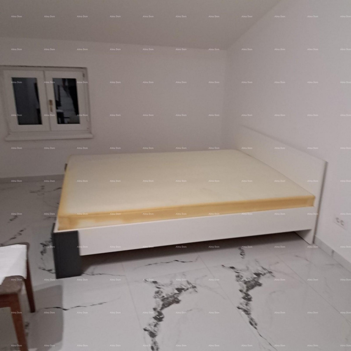 ŽMINJ – Solastniški del hiše naprodaj (3 stanovanjske enote) 2