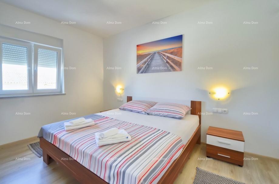 Prodaja dvoetažnega stanovanja z velikim vrtom in garažo, Ližnjan! 14