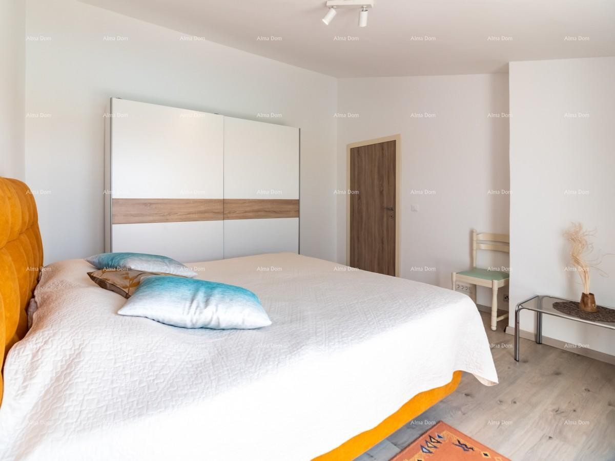 Apartmanska kuća s bazenom!Blizina mora i plaže!  Peroj. 12