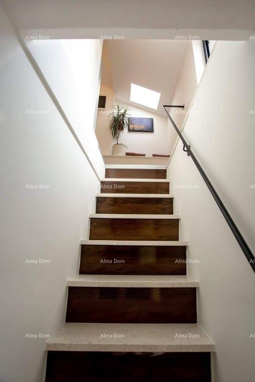 Prodaja - Elegantno urejen dvoetažni stan v stari jedrišču mesta, Rovinj! 21