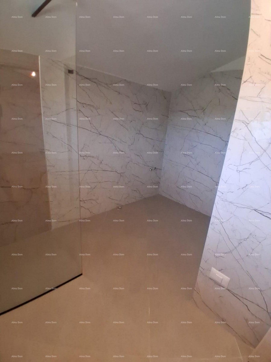 Продажа - роскошный дом на большом участке с бассейном, спа-салоном и тренажерным залом, Пореч! 44