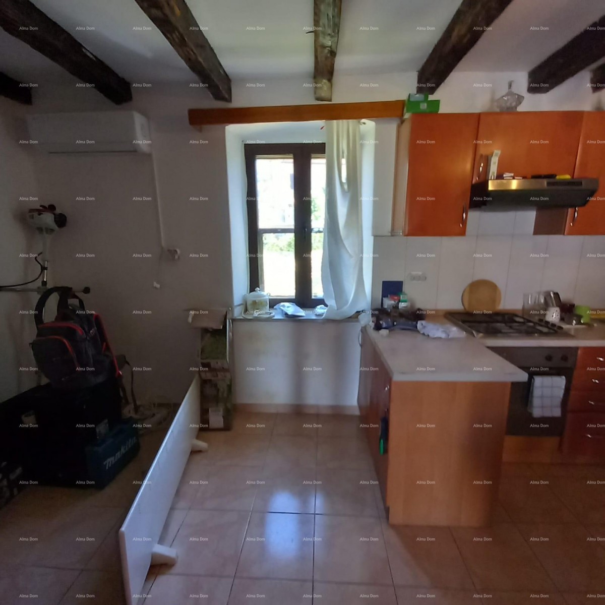 In vendita: affascinante casa istriana con ampio cortile – Valtura 20