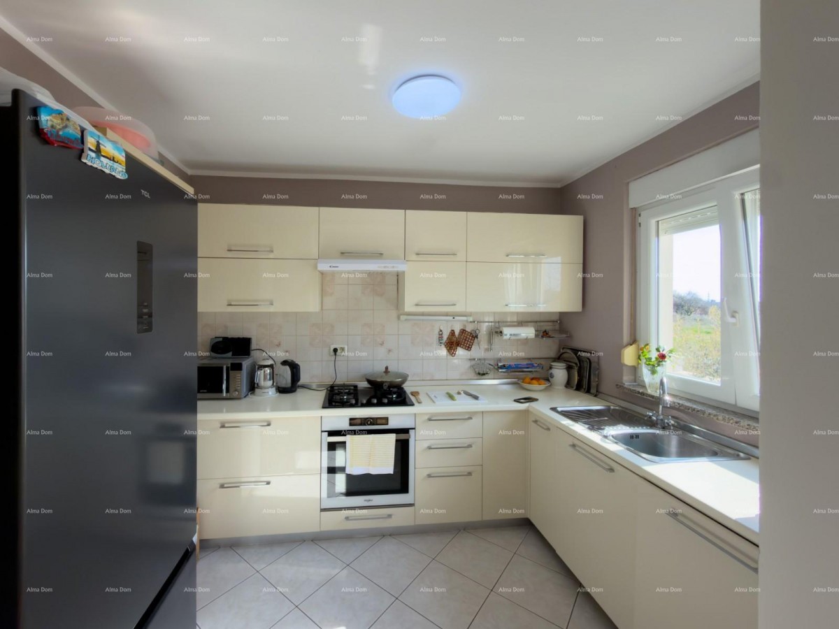 Kuća sa dva stana u okolici Pule 13