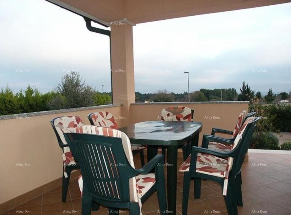 House with 5 apartments for sale with sea view, Premantura 33