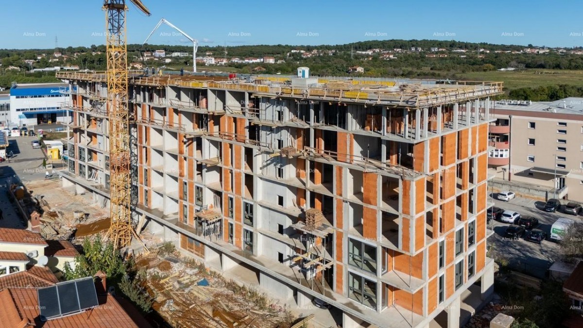 Pula, Multi-family modern building with an elevator, in close proximity to the shopping center - City Mall. 8