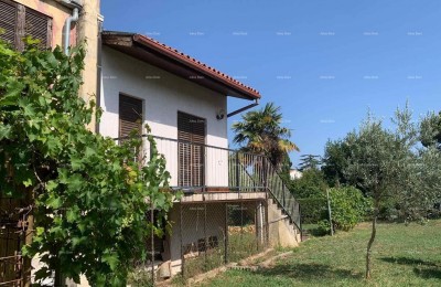 È in vendita una casa indipendente da ristrutturare nel centro di Rovigno