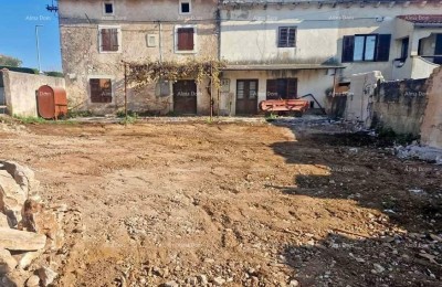 Vendita di due case in pietra da ristrutturare - dintorni di Žminj!