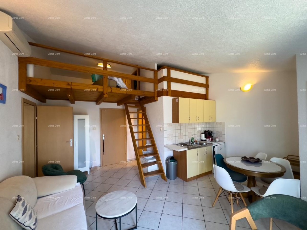 MEDULIN!  Apartman na drugom katu s parkirnim mjestom. 2