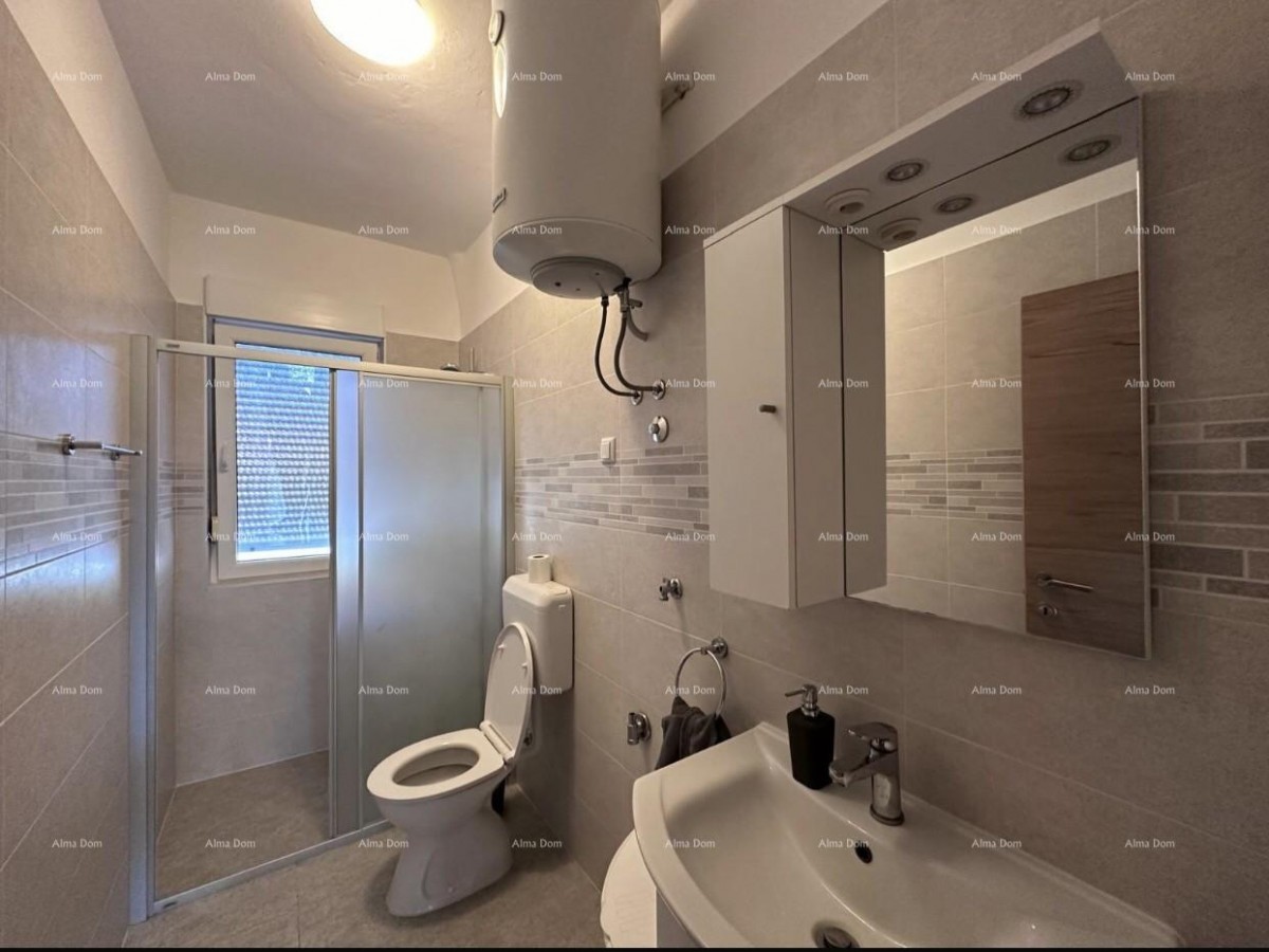 House with permission to build 4 apartments! 41