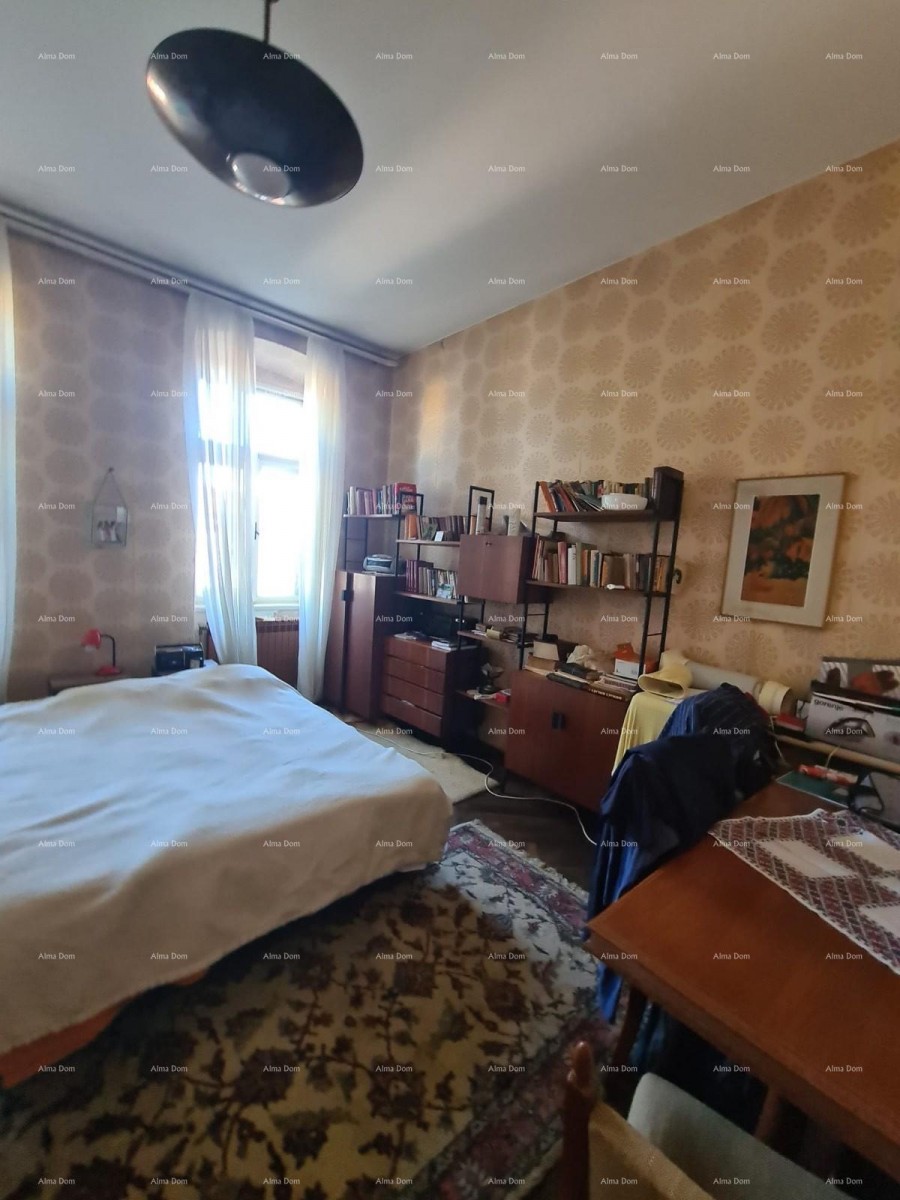 Stan u prizemlju s dvorištem i garažom – centar Pule 8