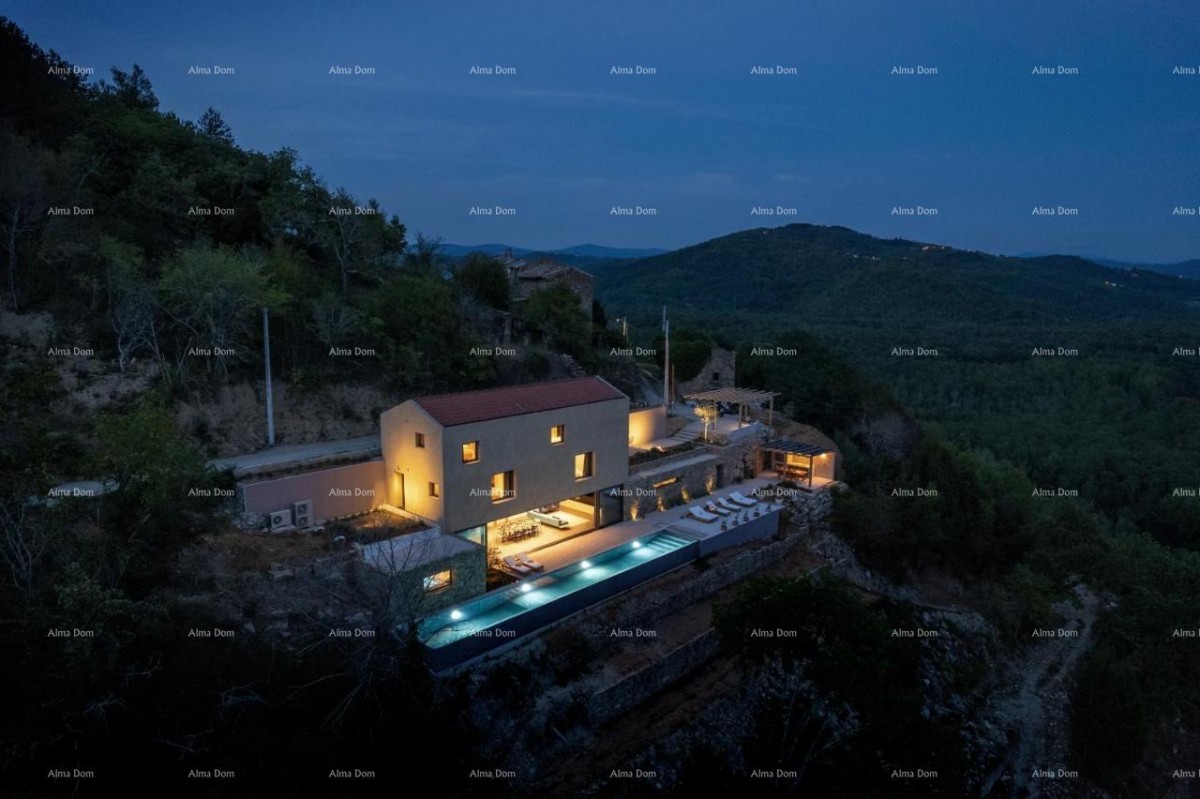 Luxury villa with a view of Motovun! 24