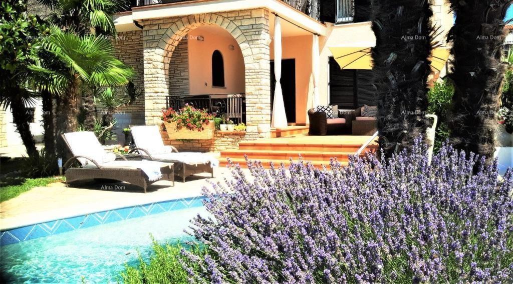 Umag Punta. First row to the sea! With swimming pool! 3