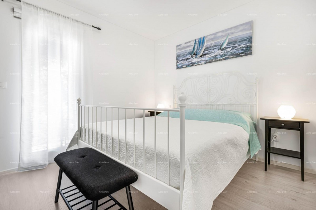 Prodamo dve povezani hiši v Pomeru 24