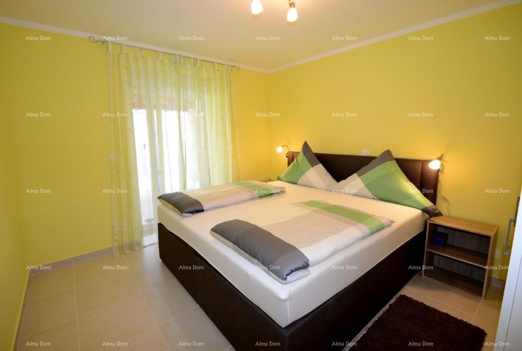 Sale - House with 4 residential units - vicinity of Višnjan! 10