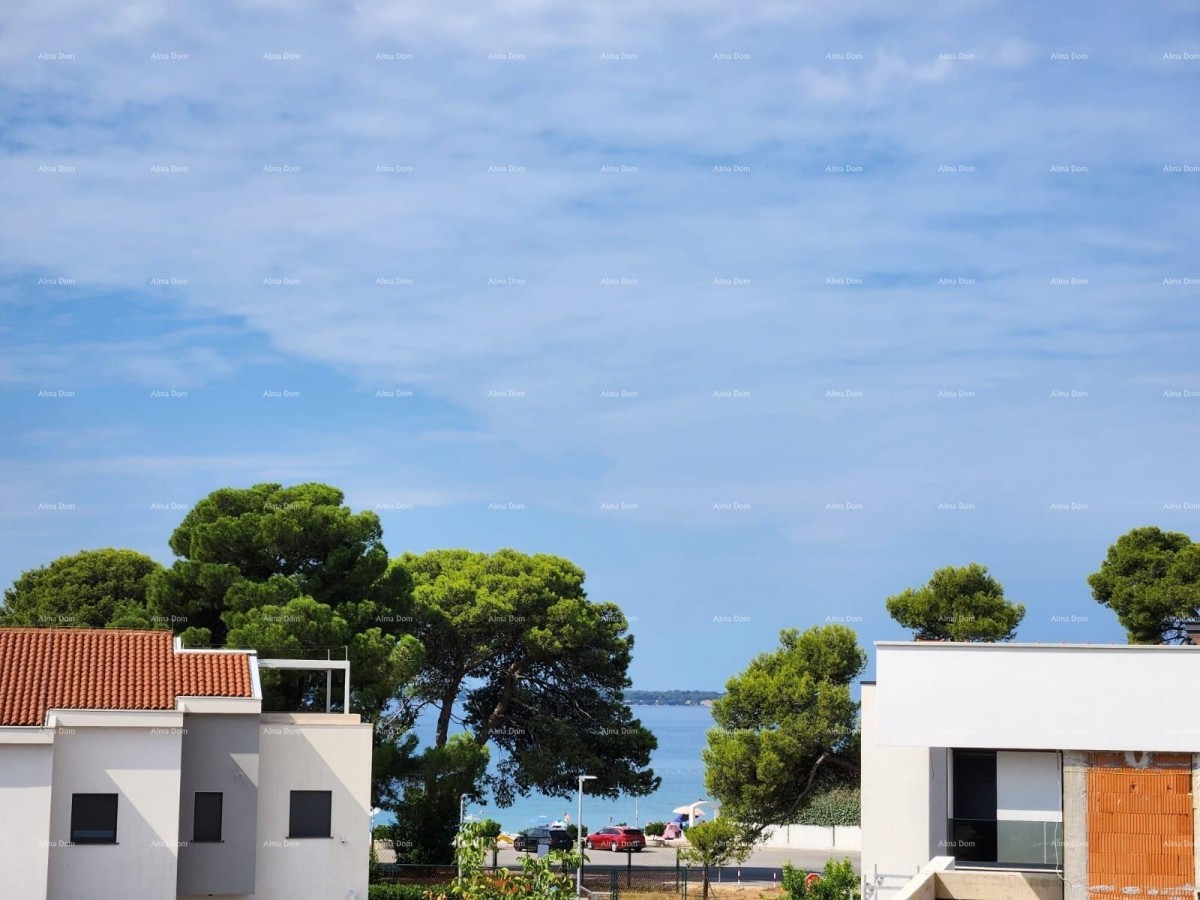 Fažana! Duplex House with Garage in Close Proximity to the Sea and Beaches! 2