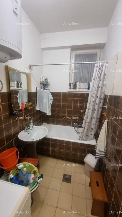 Stan u centru Umaga. Čisto vlasništvo. 13