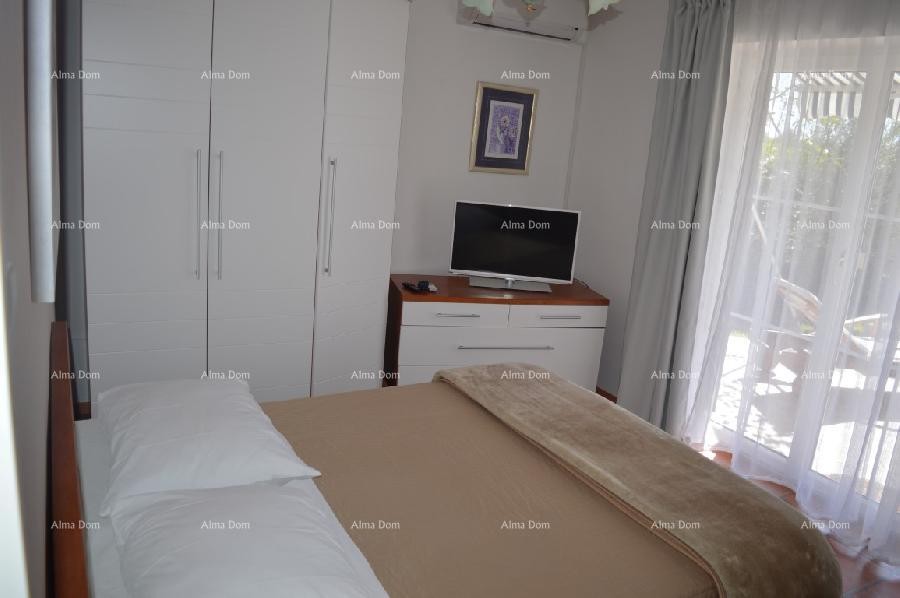 Beautiful house with swimming pool! 10