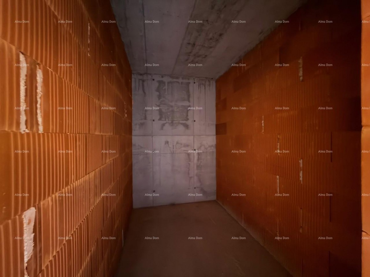 Nuova costruzione, ottima posizione. 7