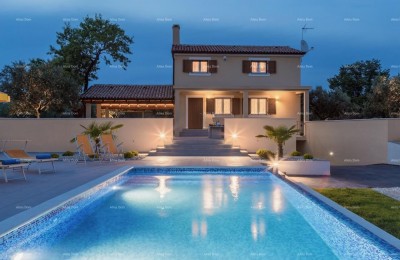 Fažana, samostojeća hiša na velikem zemljišču velikosti 1844 m2. Pogled na celo Fažano.