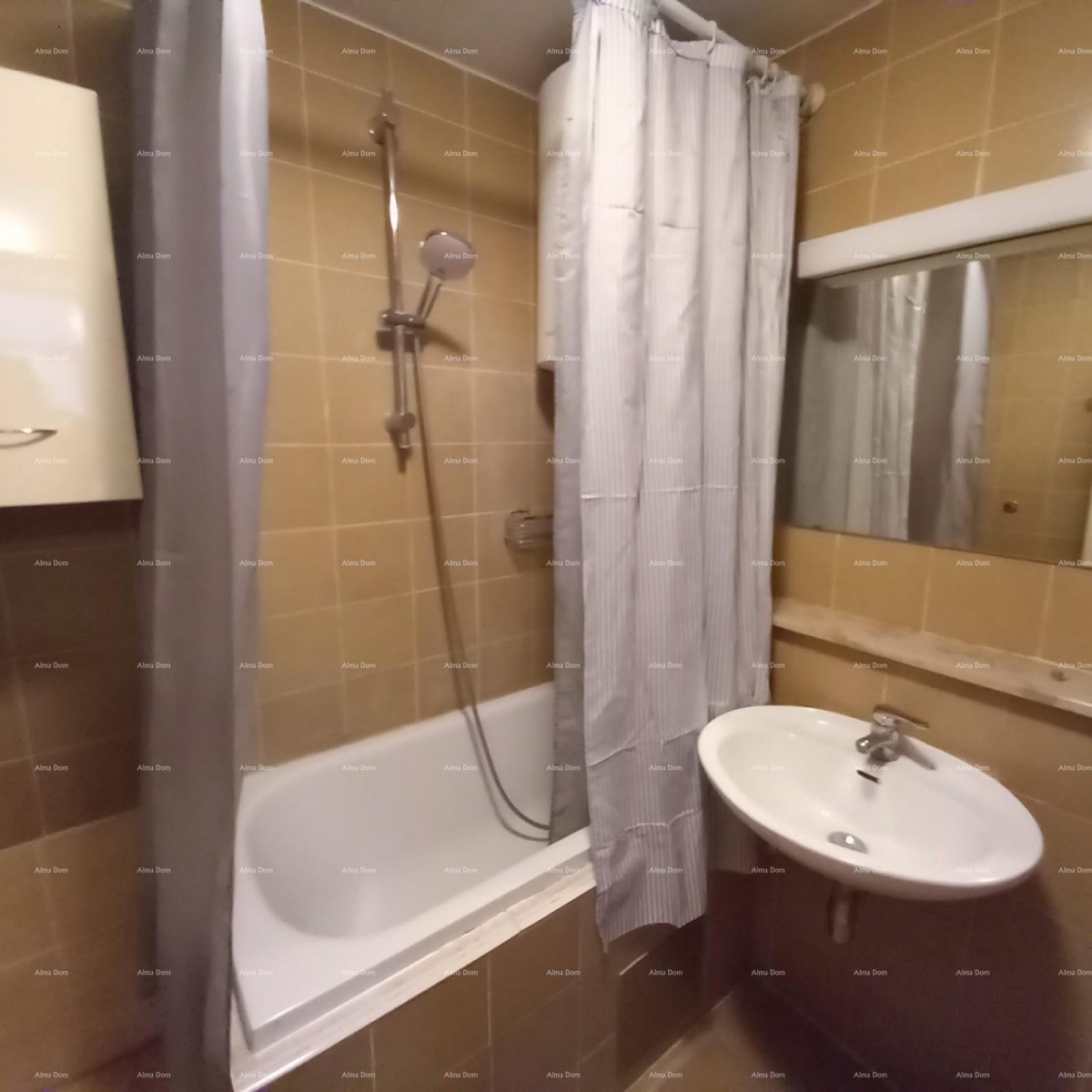 Prodaje se stan u Puli – 68 m² KOPARSKA ULICA. 19