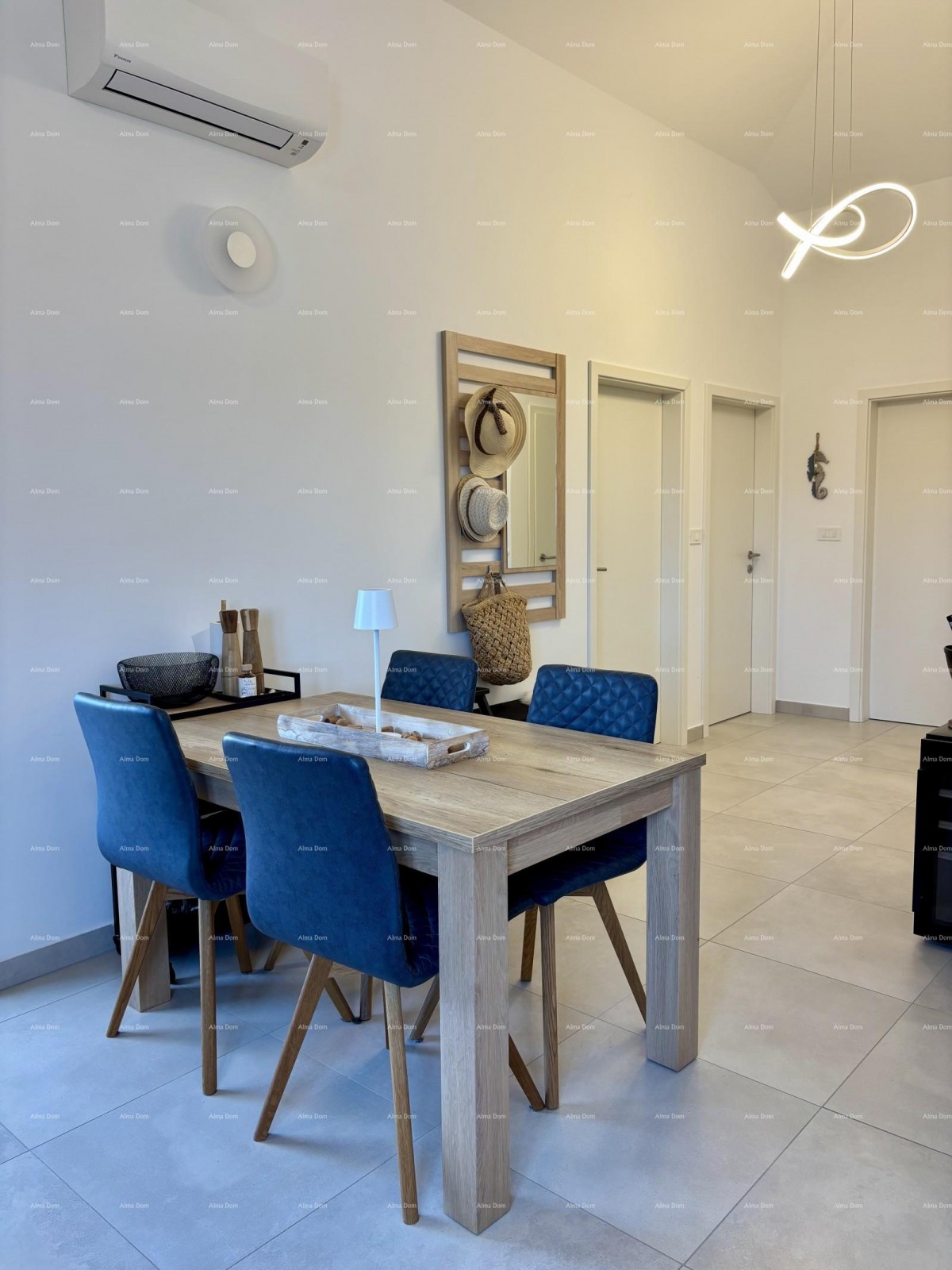 PEROJ – Appartamento moderno con vista mare — solo 800 m dalla spiaggia 10