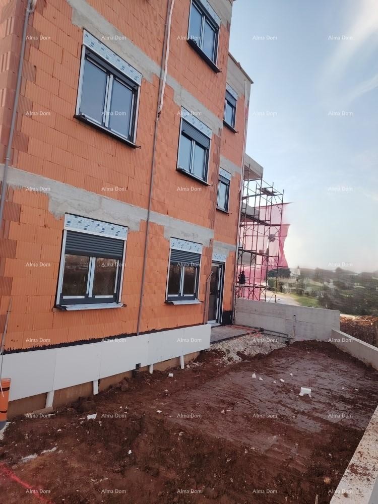 Dvosoban stan u prizemlju s vrtom 4