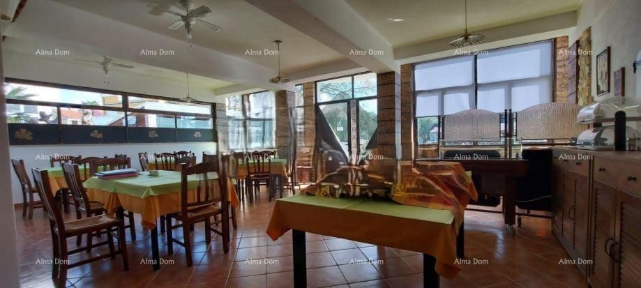 Rovinj – edificio residenziale e commerciale con attività consolidata 2