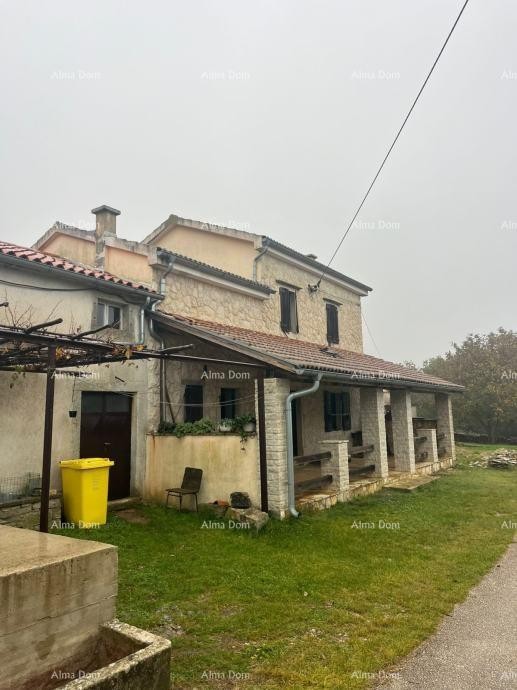 Prodaje se obiteljska kuća u mirnom dijelu okolice Labina 3