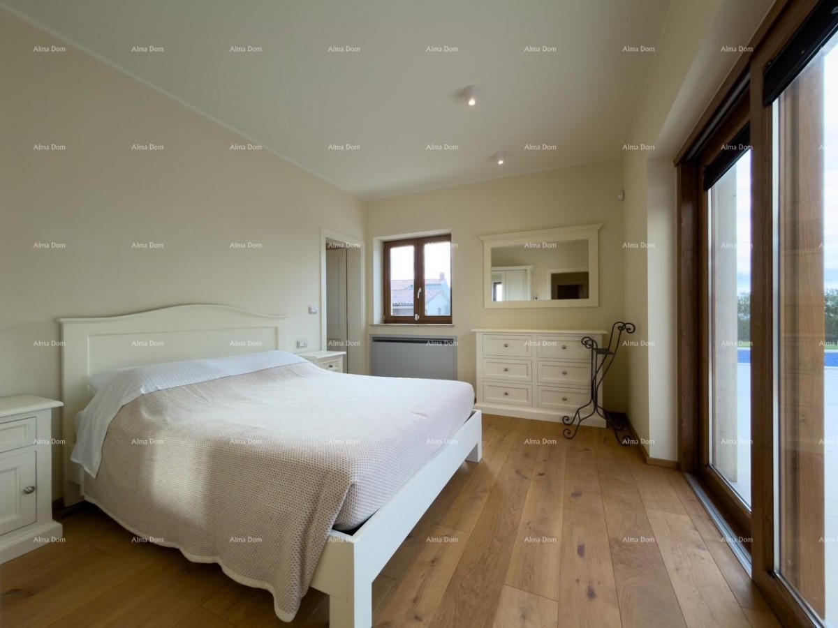 Vendiamo una villa con vista sui Brioni! 29