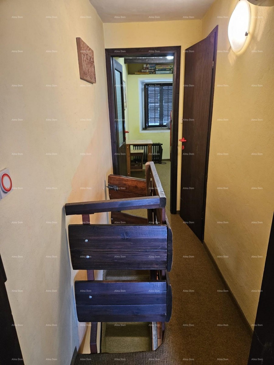 Перо́ж! Дом в ряду! 18