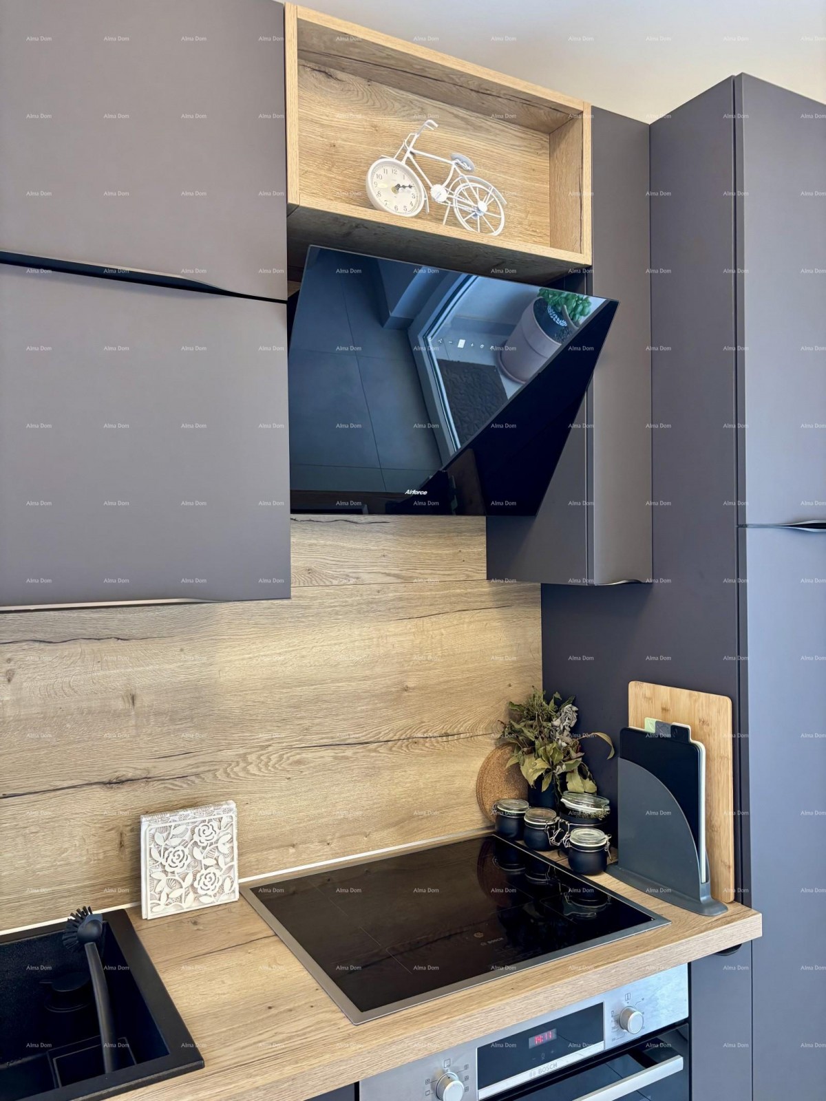 PEROJ – Appartamento moderno con vista mare — solo 800 m dalla spiaggia 7