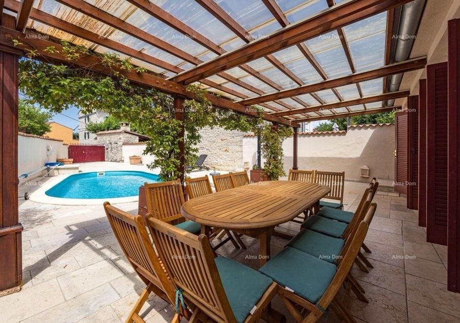 Prodaje se renovirana istarska kuća s bazenom – Kanfanar, 208 m², dva objekta 8