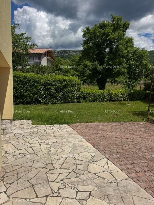 BUZET, AMPIA VILLA INDIPENDENTE CON GRANDE GIARDINO E VISTA MARE 5
