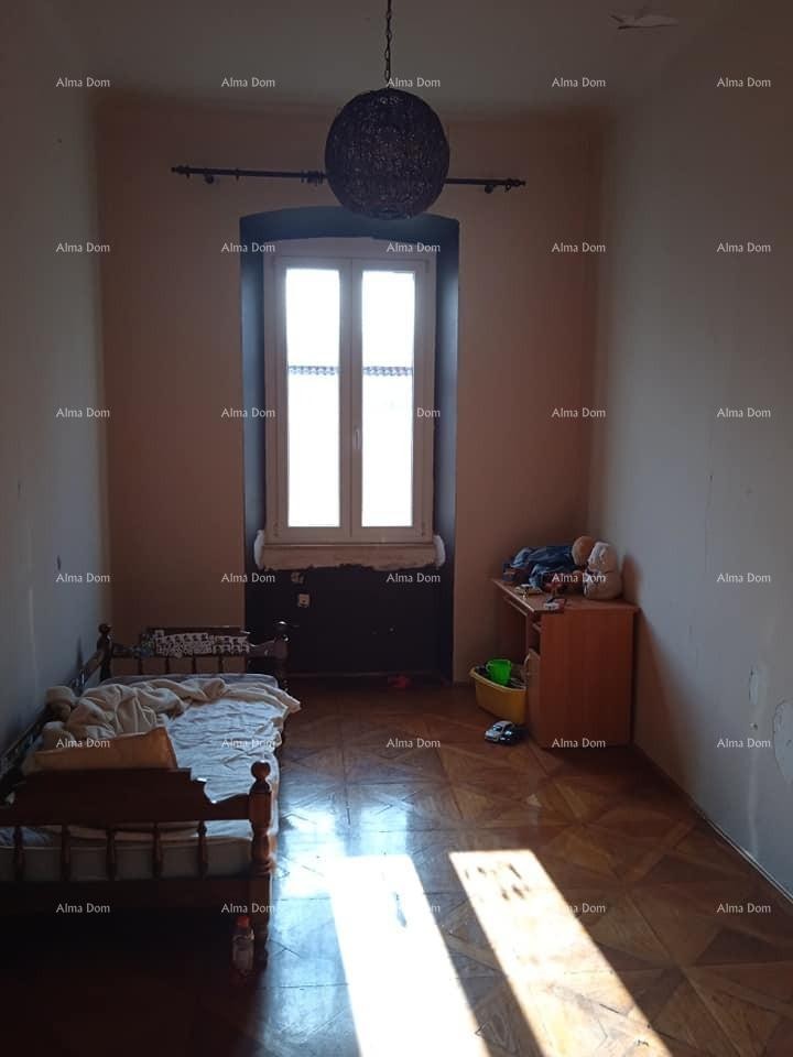 Продается квартира в центре Пулы 6