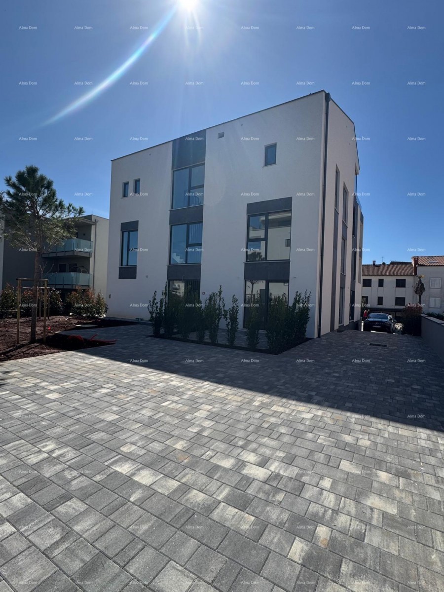 APPARTAMENTO IN VENDITA A ROVIGNO. CON VISTA MARE. 17