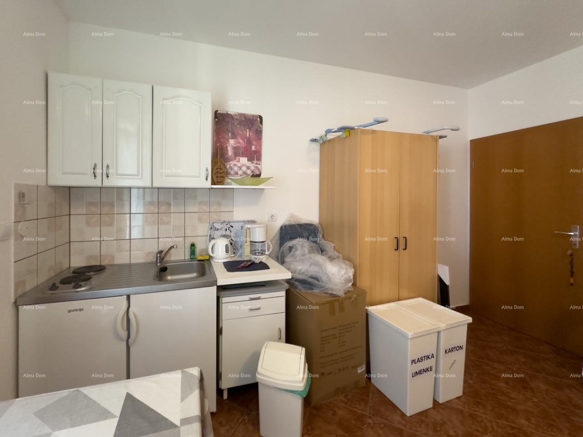 Proximity to Hotel Belvedere. We are selling a studio apartment in an excellent location in Medulin! 10