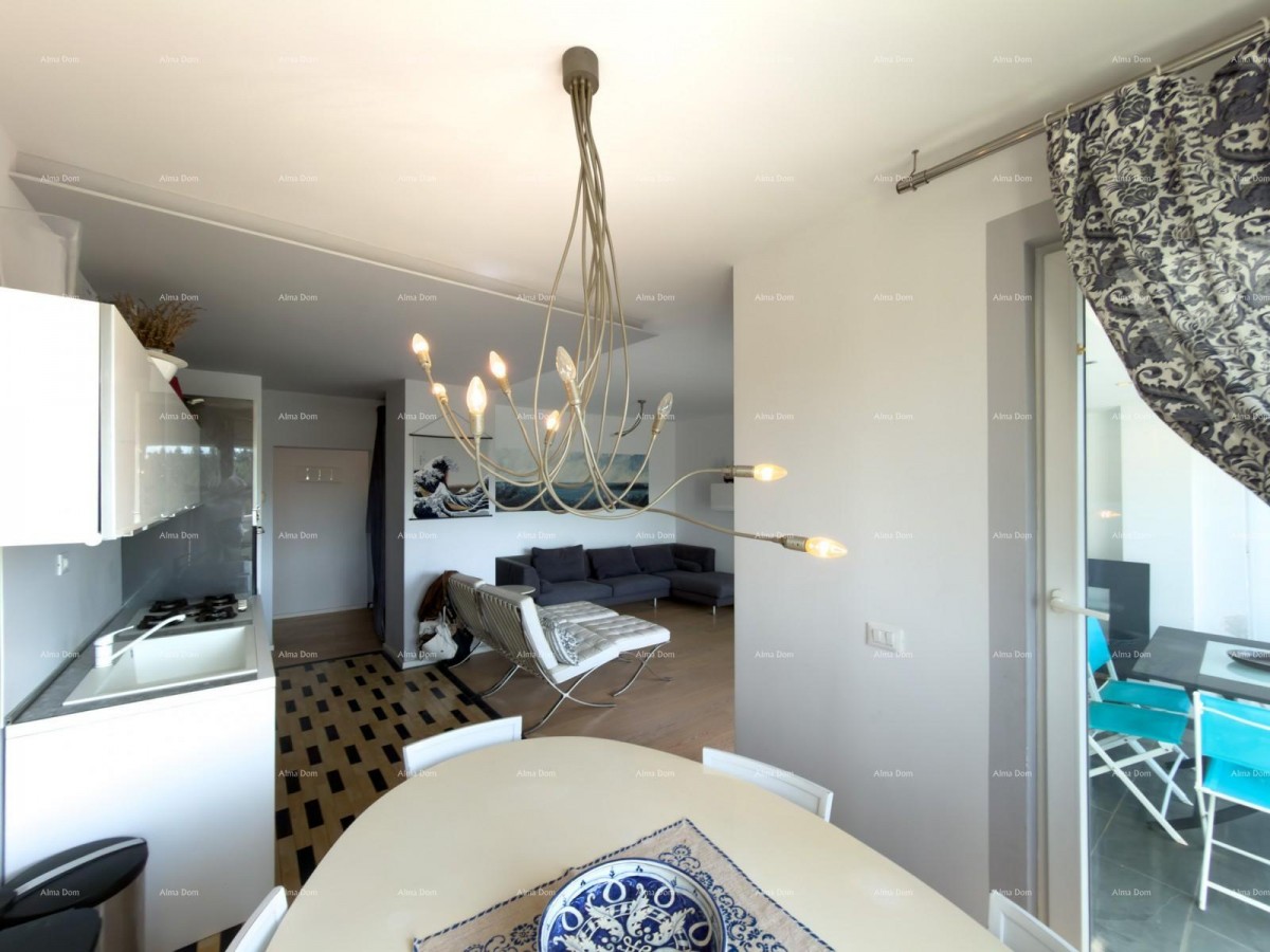 Продажа - квартира с видом на море - две минуты до набережной Лунгомаре, Пула! 11